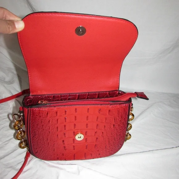 Red Croc-Embossed Shoulder Bag - Picture 2 of 12
